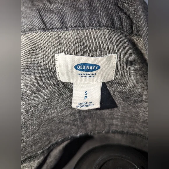 Old Navy Button Down - Picture 3 of 4